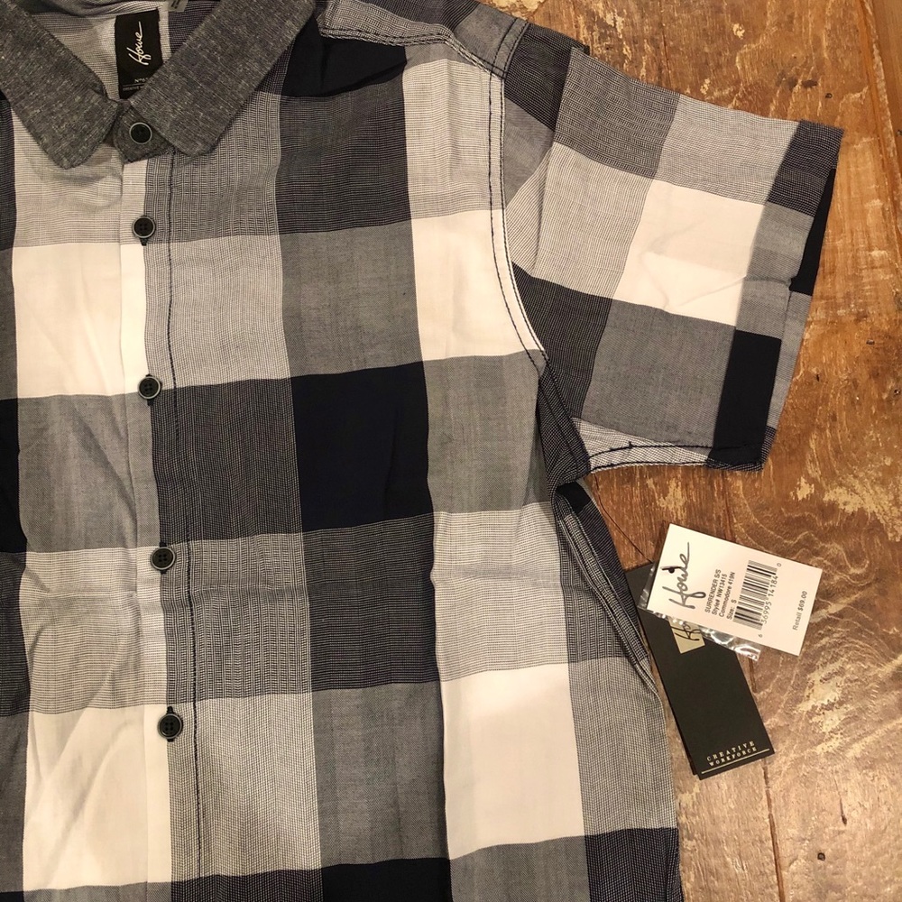 Howe Plaid Button Down - Picture 2 of 4